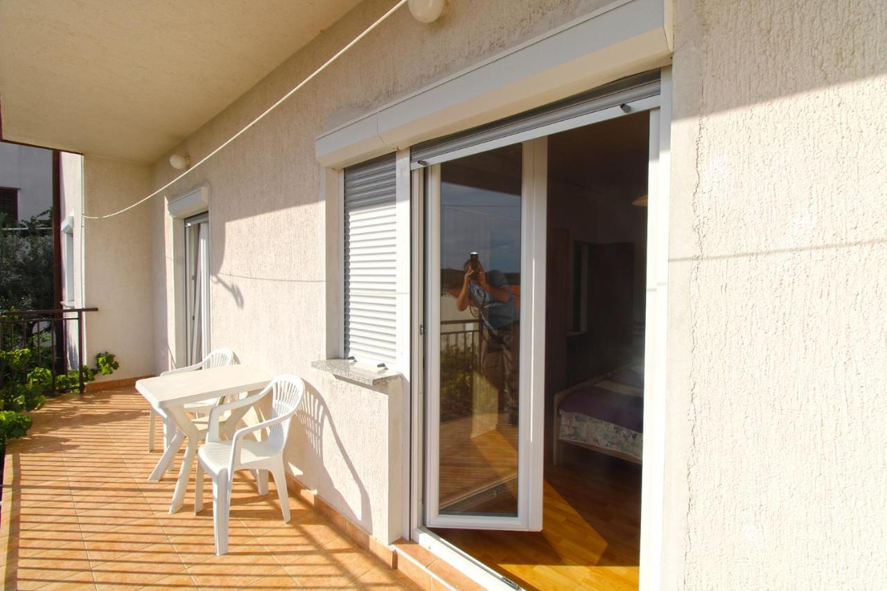 Apartments Valerija 847 Pula Exterior photo